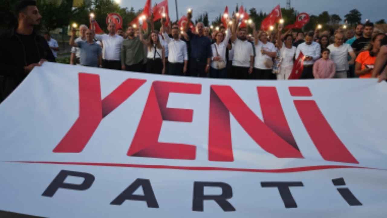 CHP’den bir istifa daha: YENİ Parti’ye geçeceğini duyurdu